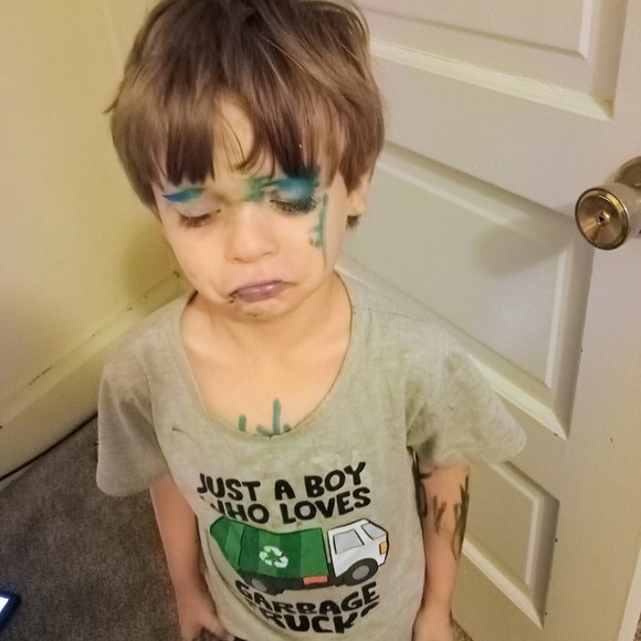 Meet your Posher, Kimberly - Picture 1 of 1